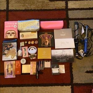 Makeup bundle